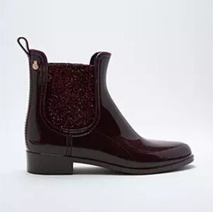 NWOT Purple Lemon Jelly Rain Ankle Boots with Glitter Accents